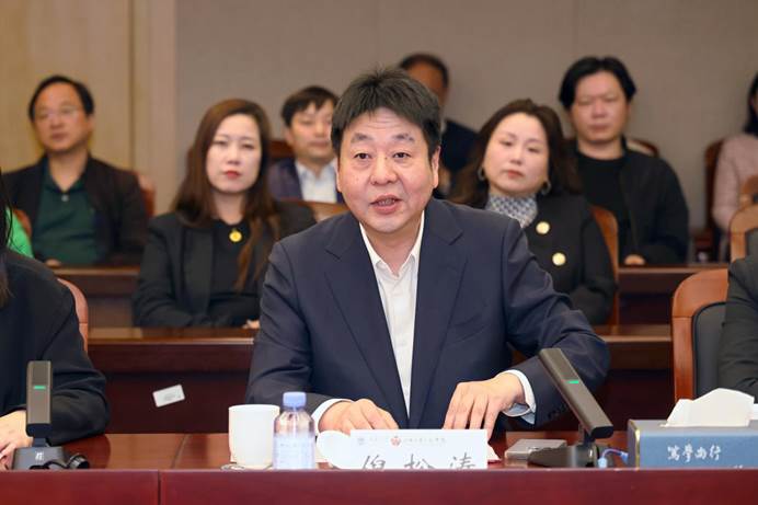 e83e9c8602c6d451a8c1e7e9943cceb